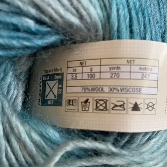 Chloe Yarn in Color Ocean Water by Yarn Bee, Wool Blend, New!! - Picture 6 of 9